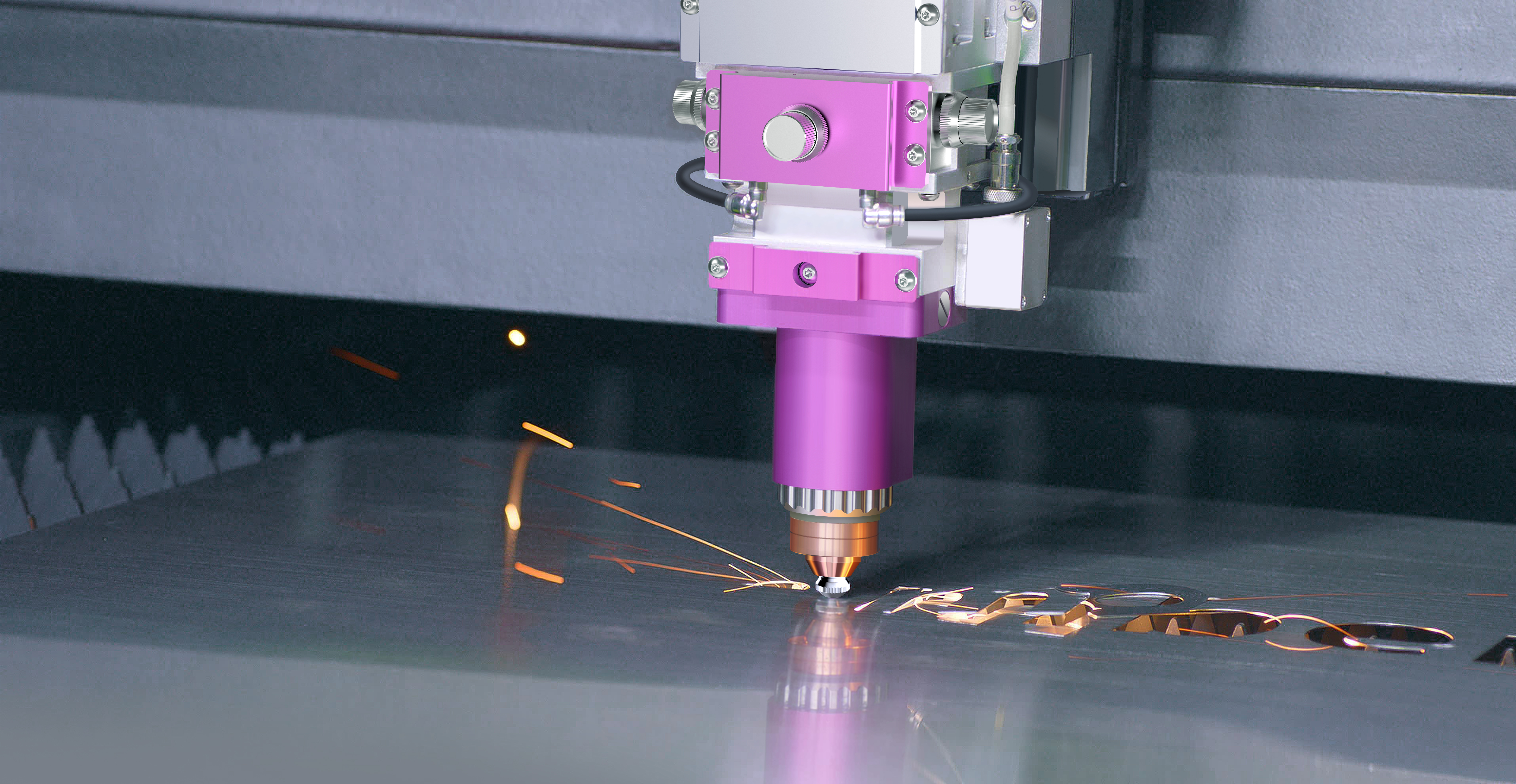 What are the advantages of fiber laser cutting machine in cutting applications