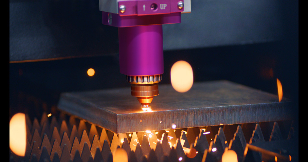 Laser cutting harm to human body and protective measures